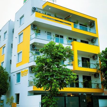 Lime Tree Luxury Studio - Service Apartment Near Artemis Hospital ,Γκουργκάον Εξωτερικό φωτογραφία