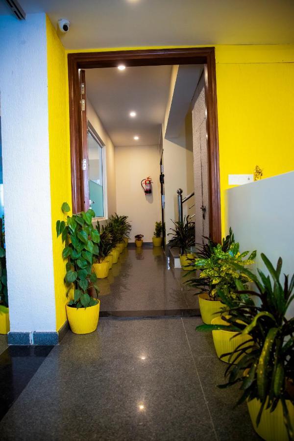 Lime Tree Luxury Studio - Service Apartment Near Artemis Hospital ,Γκουργκάον Εξωτερικό φωτογραφία