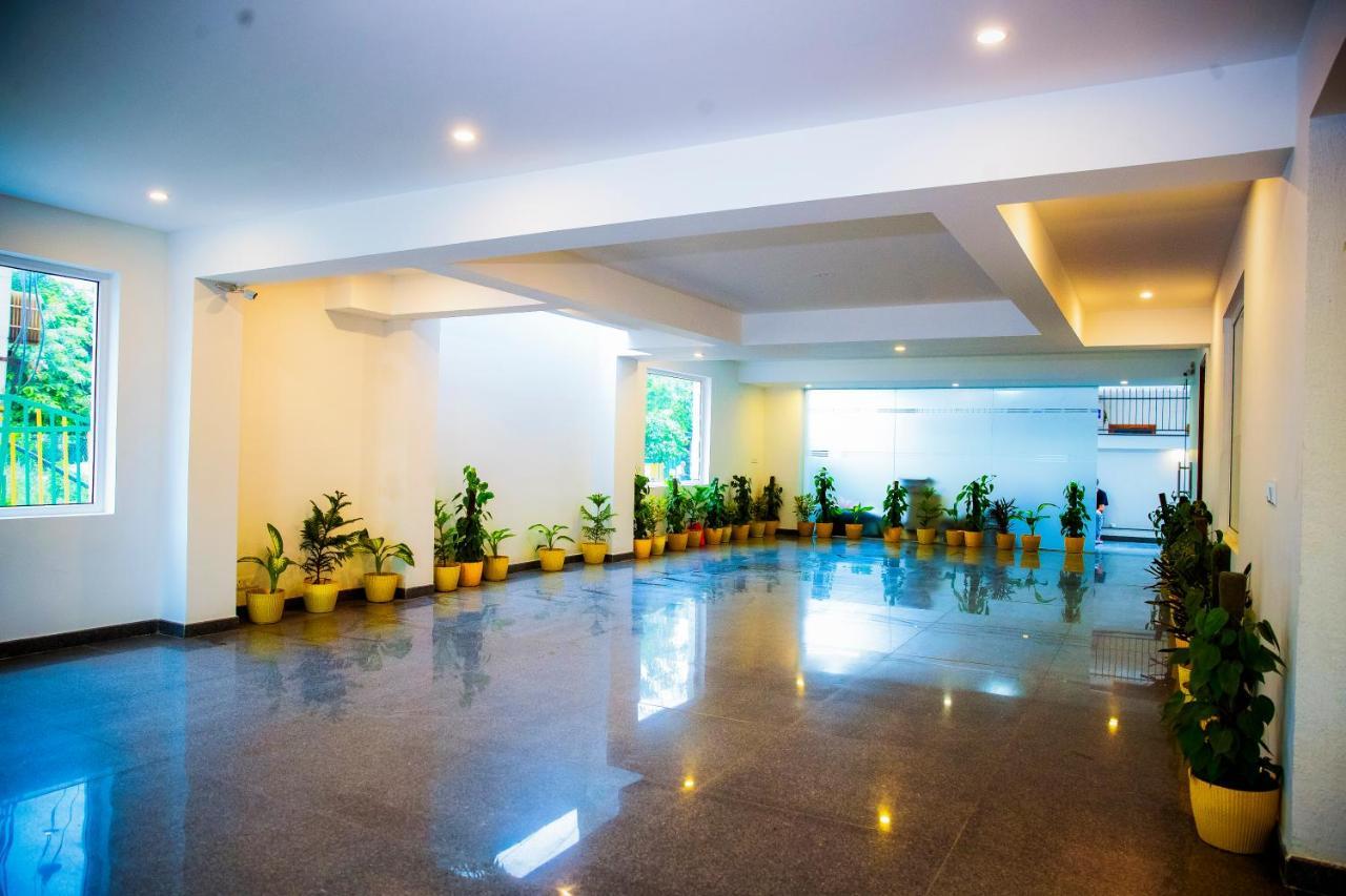 Lime Tree Luxury Studio - Service Apartment Near Artemis Hospital ,Γκουργκάον Εξωτερικό φωτογραφία