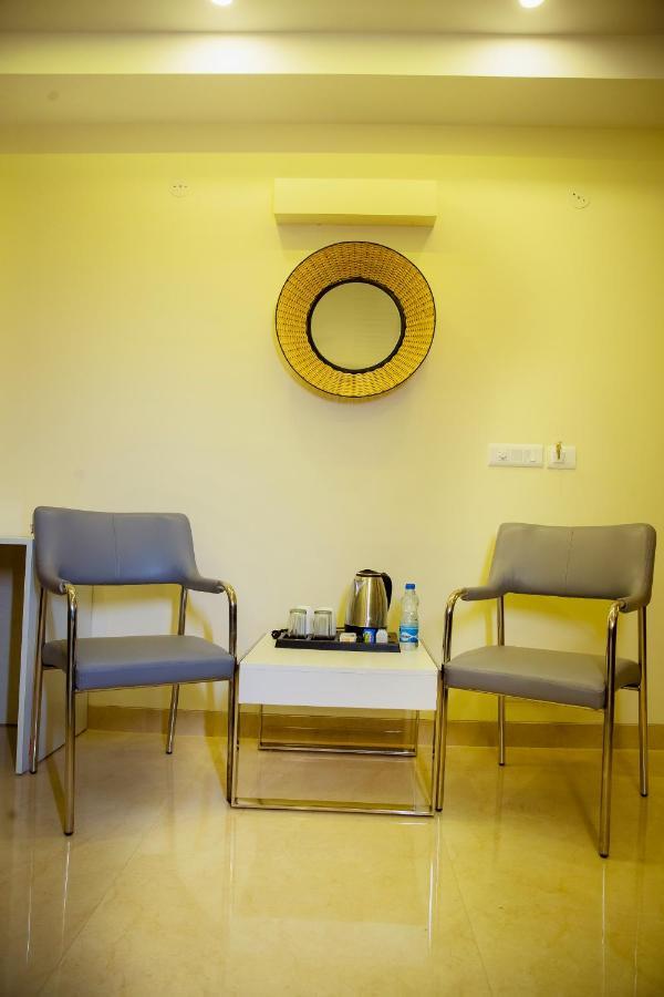 Lime Tree Luxury Studio - Service Apartment Near Artemis Hospital ,Γκουργκάον Εξωτερικό φωτογραφία