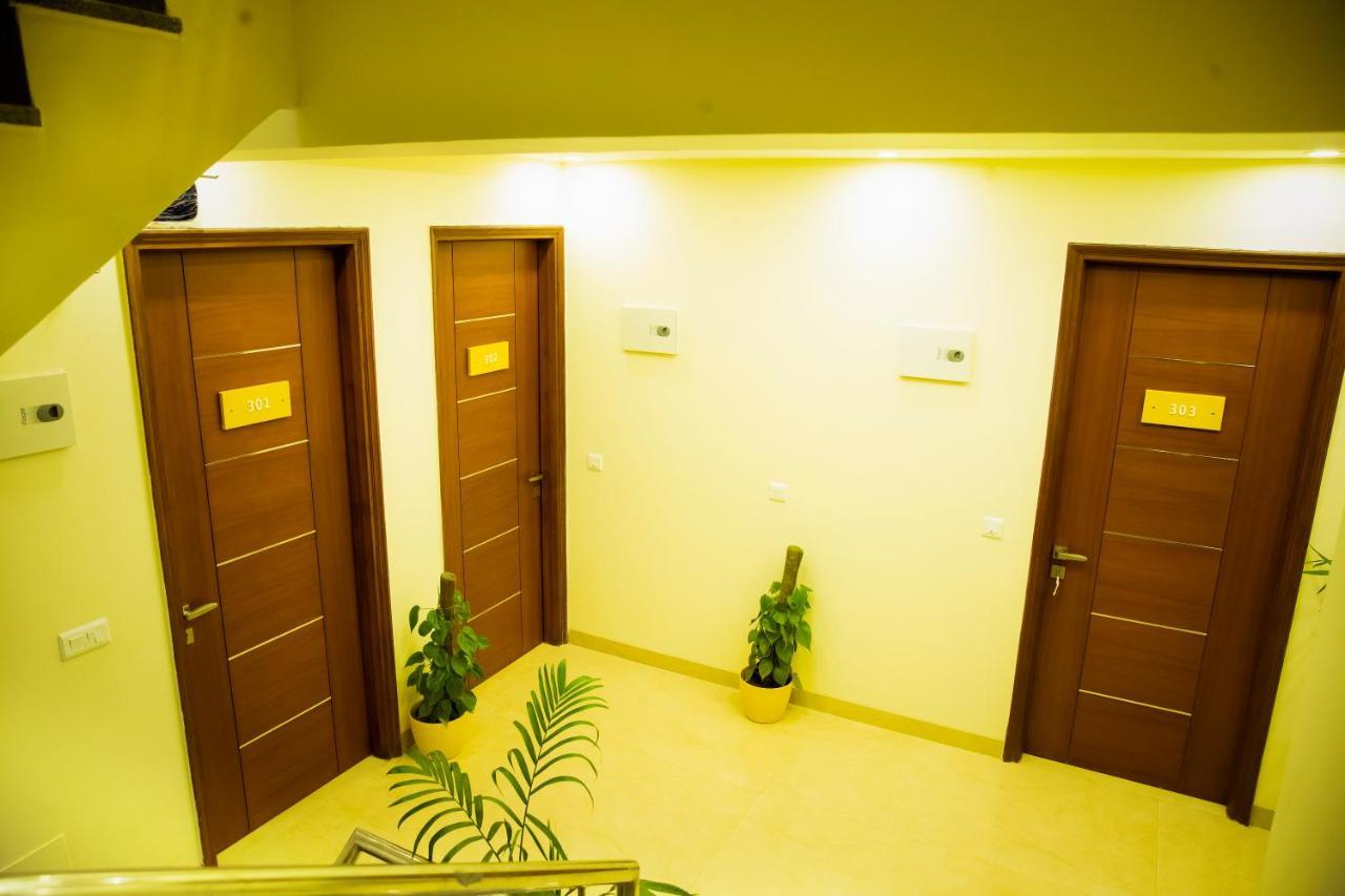 Lime Tree Luxury Studio - Service Apartment Near Artemis Hospital ,Γκουργκάον Εξωτερικό φωτογραφία
